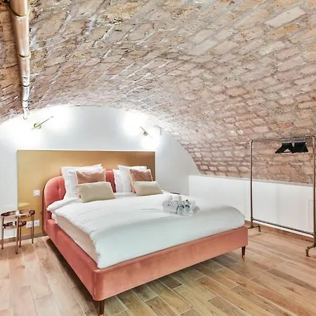 Apartment New&renovated In Heart Of Paris- 6pers